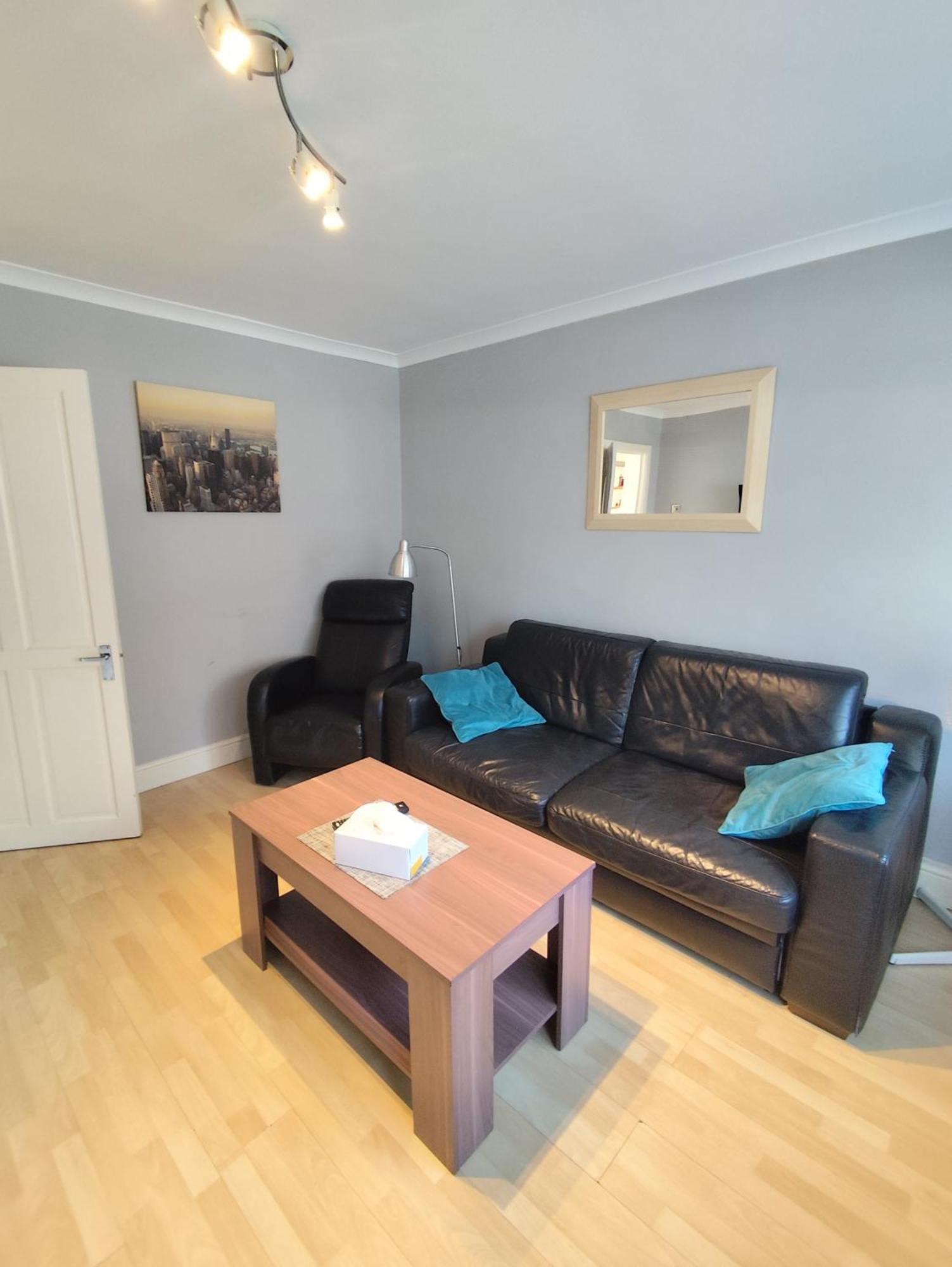 Apartmán 2 Bed Flat Near Station With Parking&Comgarden Sutton  Exteriér fotografie
